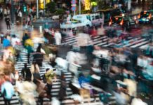 論説「教会で共に祈り、喜び感謝する」